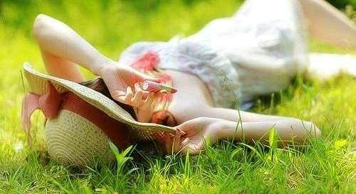 一夜梦香广场舞《万树繁花》完整版演示及分解教学演示