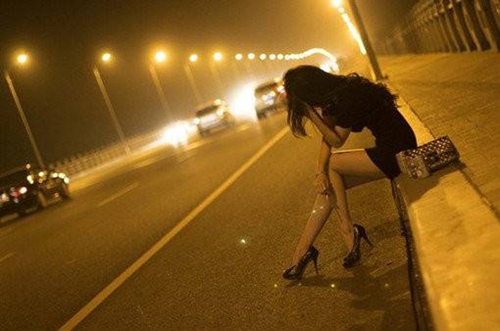 亲爱的姑娘你在哪里广场舞